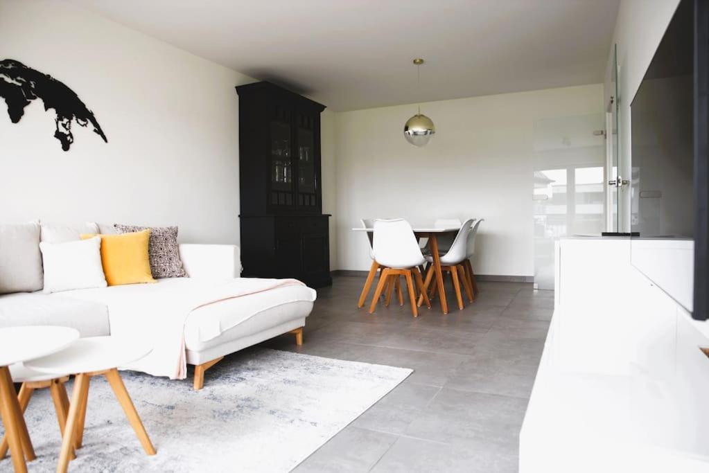 Charming Modern 2 Bedroom Apartment Alzingen Dış mekan fotoğraf