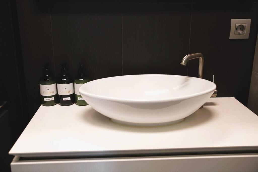 Charming Modern 2 Bedroom Apartment Alzingen Dış mekan fotoğraf